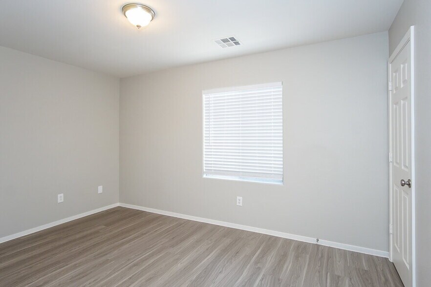 Building Photo - 481 Blushing Maple St