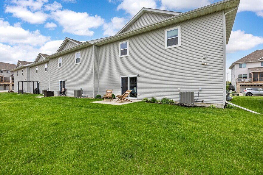 Building Photo - 1221 Ronald Way