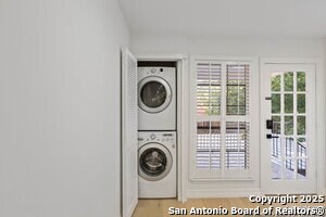 Building Photo - 7815 Broadway St