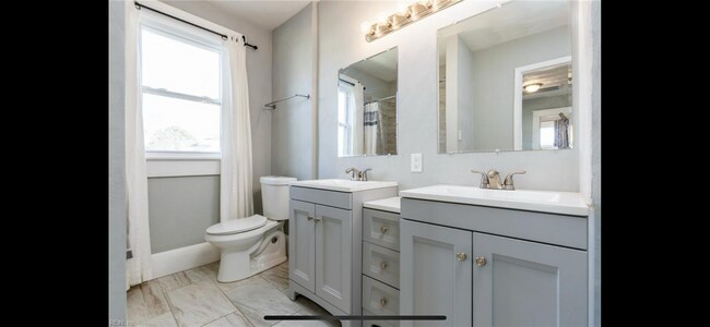 Second bathroom/double vanity (updated) - 3436 Chesapeake Blvd