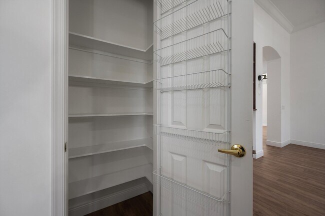 Building Photo - 9150 Bay Harbour Cir