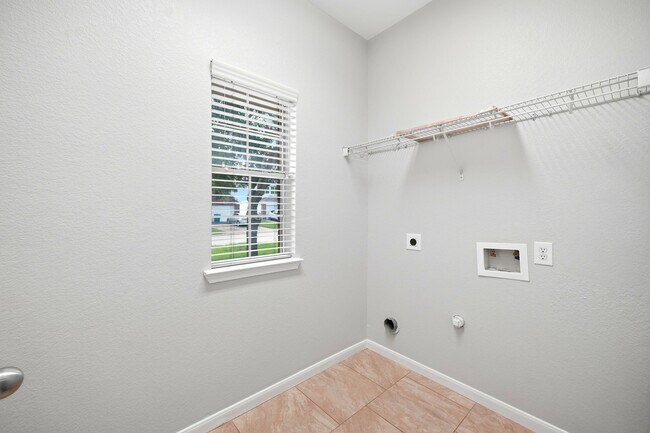 Building Photo - 21331 Bella Mountain Dr
