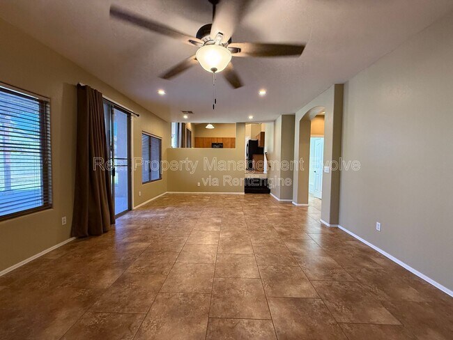 Building Photo - 8014 W Pima St