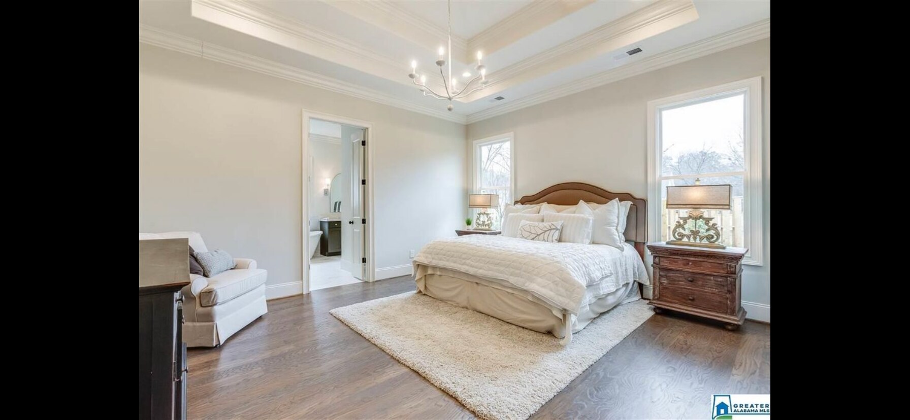 Spacious Primary w/ Vaulted Ceiling - 805 Carr Ave