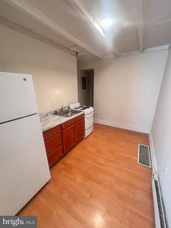 Building Photo - 4705 Longshore Ave