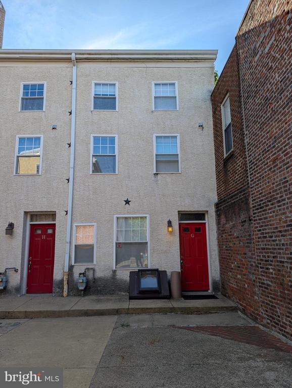 Primary Photo - 1027-31 N 4th St