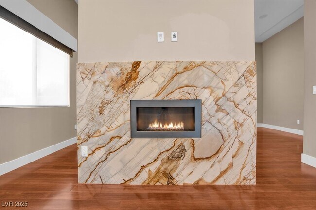 Building Photo - 32 Hunting Horn Dr