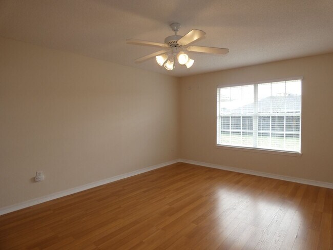 Building Photo - 4 Bedroom in Spencer Oaks Subdivision