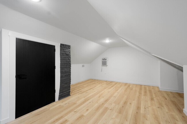 Building Photo - READY FOR MOVE IN! STUNNING 4-bedroom in Greenfield!