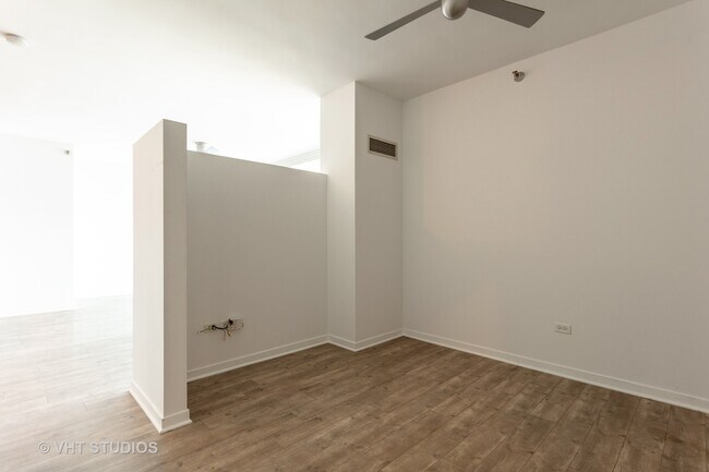 Building Photo - 757 N Orleans St