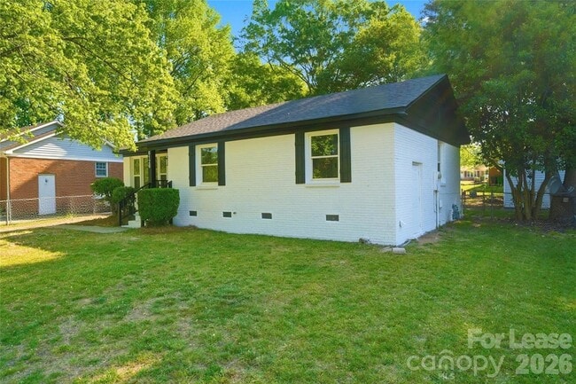 Building Photo - 6126 Amberly Ln