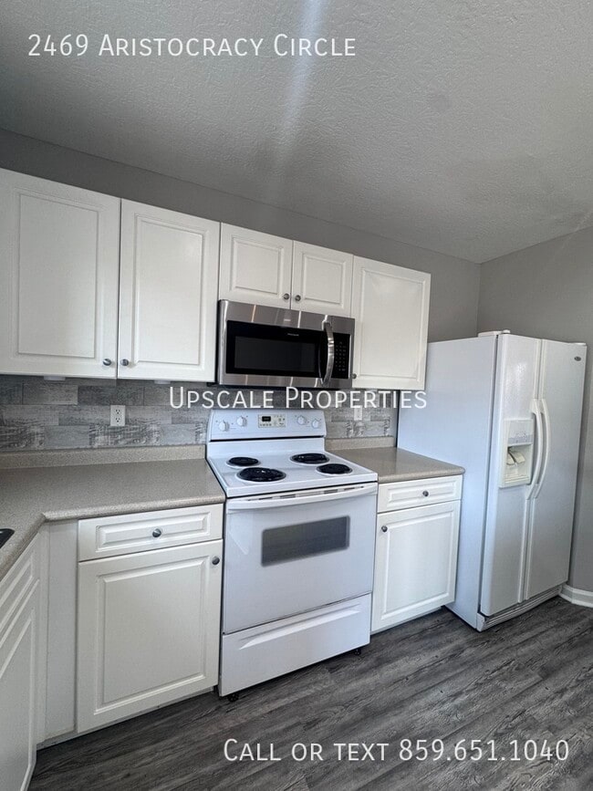 Building Photo - 2469 Aristocracy Cir