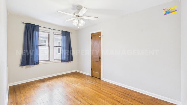 Building Photo - 413 E 6th St