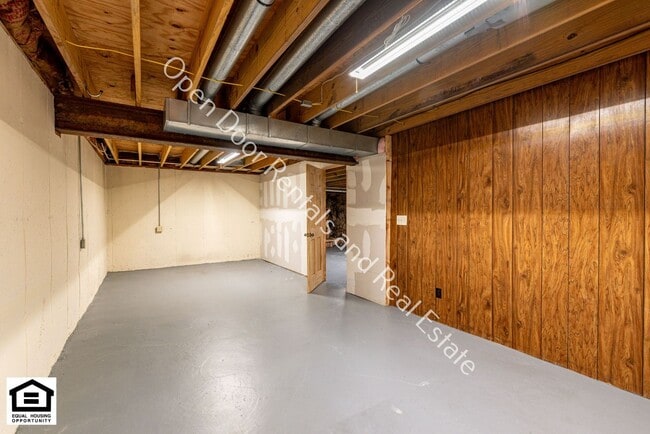 Building Photo - 6135 Co Rd 31