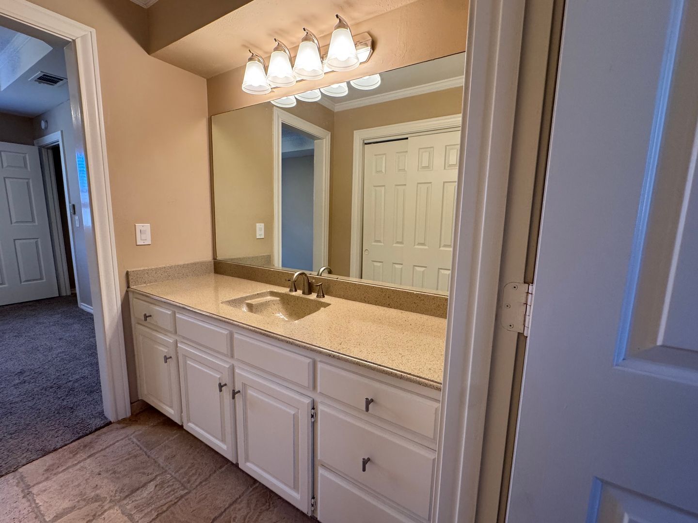 Building Photo - 3205 Ridge Cir