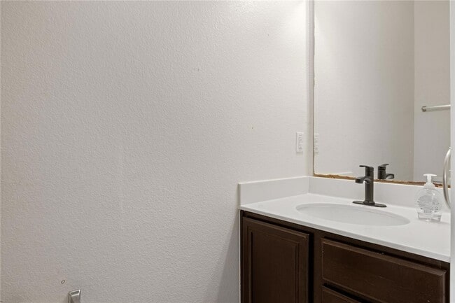 Building Photo - 11229 Kirkland Hill Path