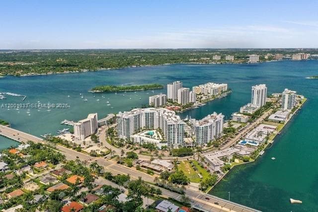 Building Photo - 7900 Harbor Island Dr