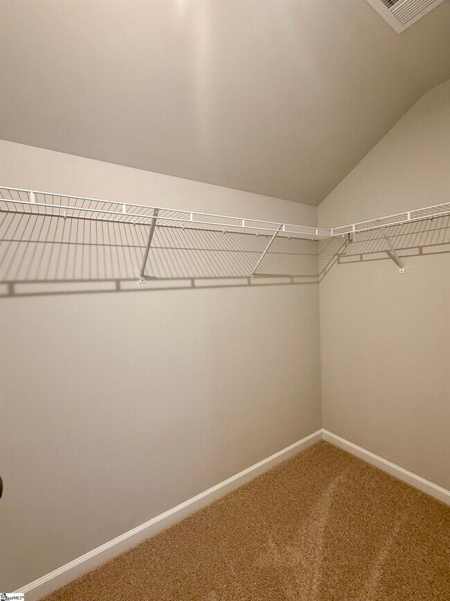 Building Photo - 141 Gervais Cir