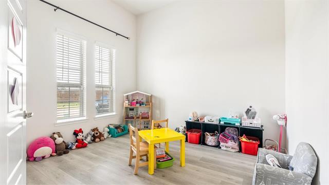 Building Photo - 407 Beldon Wy