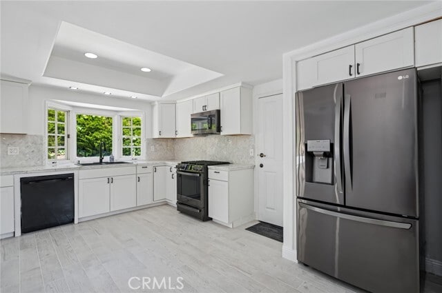 Building Photo - 24291 Los Serranos Dr