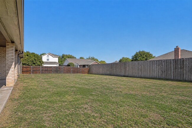 Building Photo - 1518 New Haven Dr