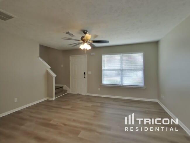 Building Photo - 1109 Shallowbrook Trail S