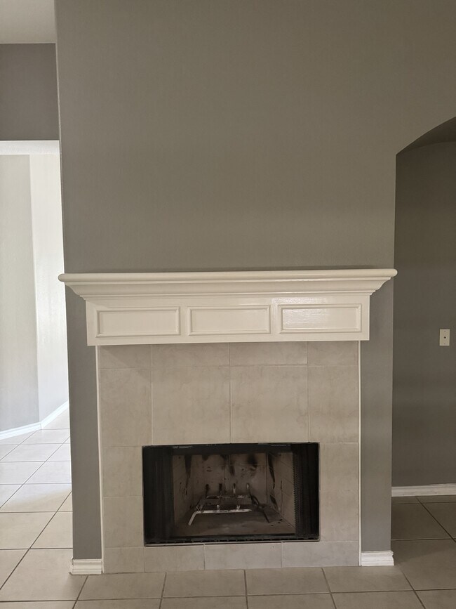 Building Photo - 6721 Dungeoness Dr