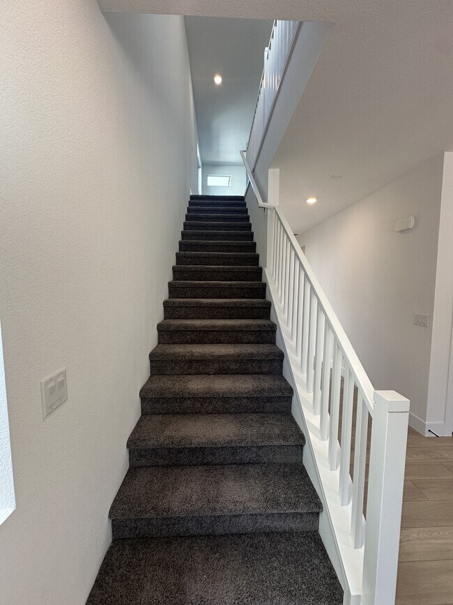 Building Photo - 10273 Digby Fine St