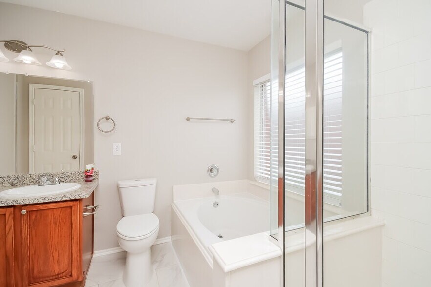 Building Photo - 6027 Water Violet Ln