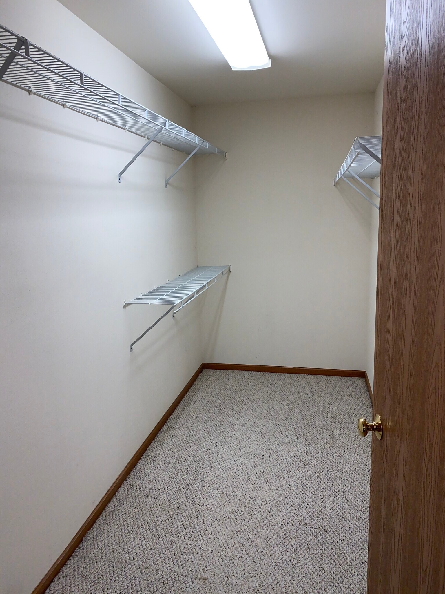 Building Photo - 1917 Deerhaven Ln NE