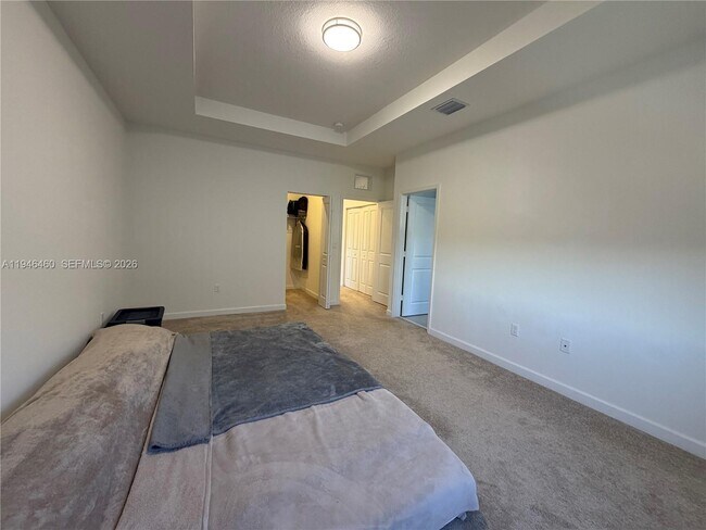 Building Photo - 145 SW 184th Ave