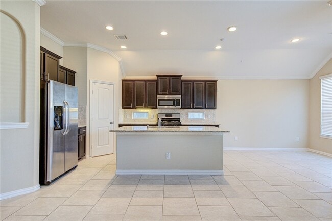 Building Photo - 6519 Point Hollow Ln