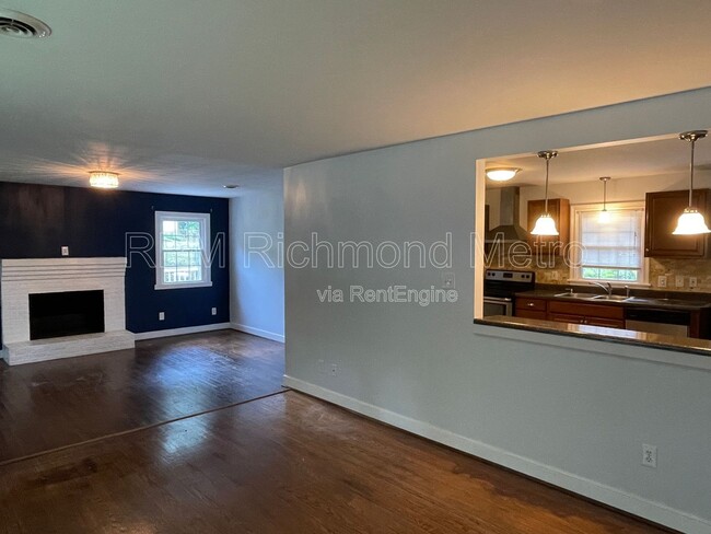 Building Photo - 3600 Ghent Dr