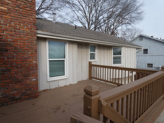 Building Photo - Beautiful Home in North Kansas City School District!