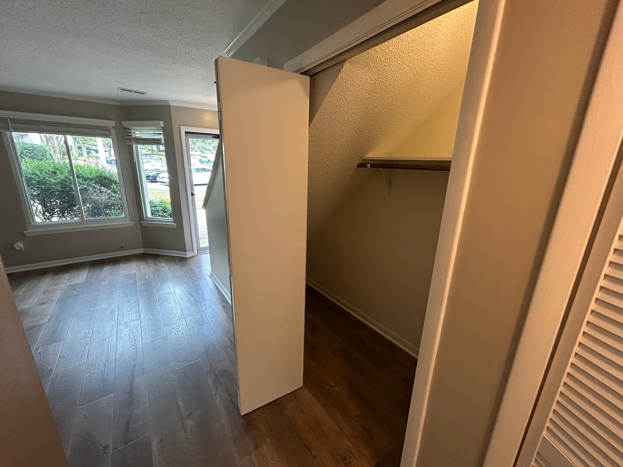Building Photo - 5803 Shady Grove Cir