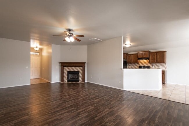 Building Photo - 14358 Redvine Rd