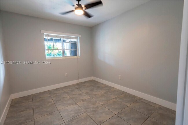 Building Photo - 3610 SW 106th Ave