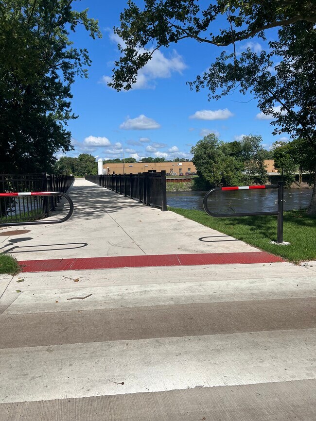 Walking Running Bike Trail North - 1519 Marigold Way