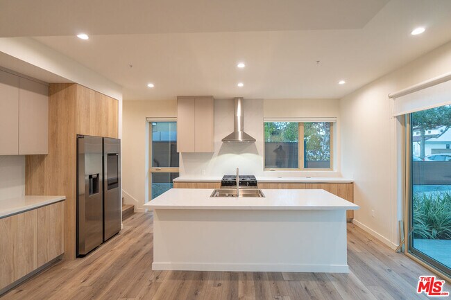 Building Photo - 4041 Sawtelle Blvd