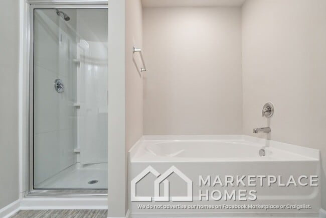 Building Photo - 9936 Brawley Ln