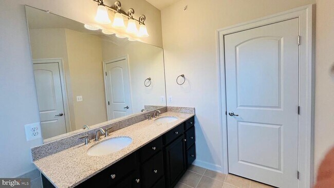 Building Photo - 4919 Collingtons Bounty Dr
