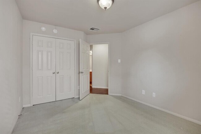 Building Photo - 5730 Slate Valley Ct
