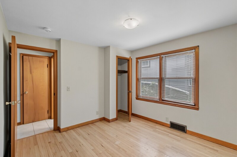 Building Photo - 2225 Winnebago St