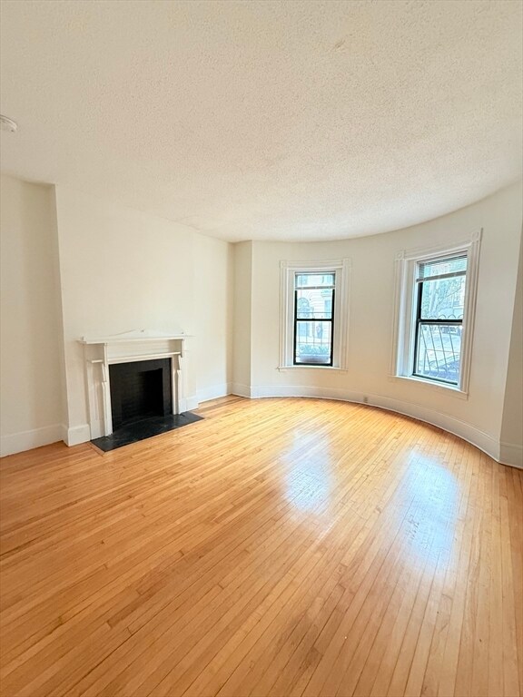 Building Photo - 15 Hemenway St
