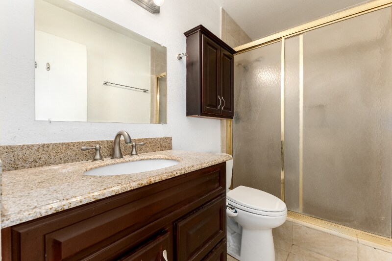 Building Photo - 2348 W Laurel Ln