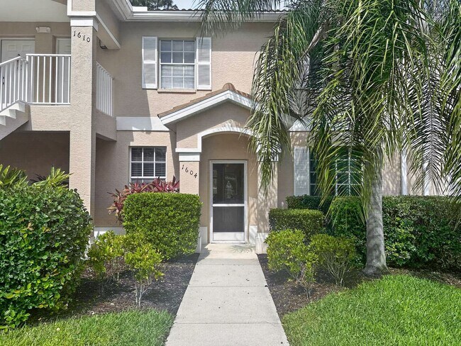 Building Photo - Beautifully furnished 2BR/2BA first-floor condo