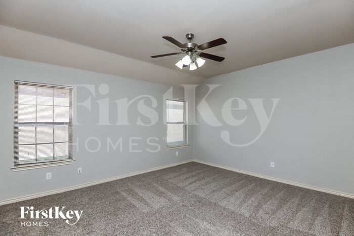Building Photo - 519 Branchwood Dr