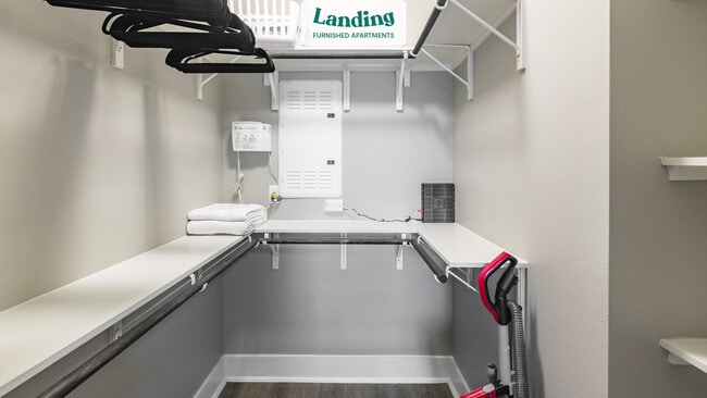 Building Photo - 1620 E Riverside Dr