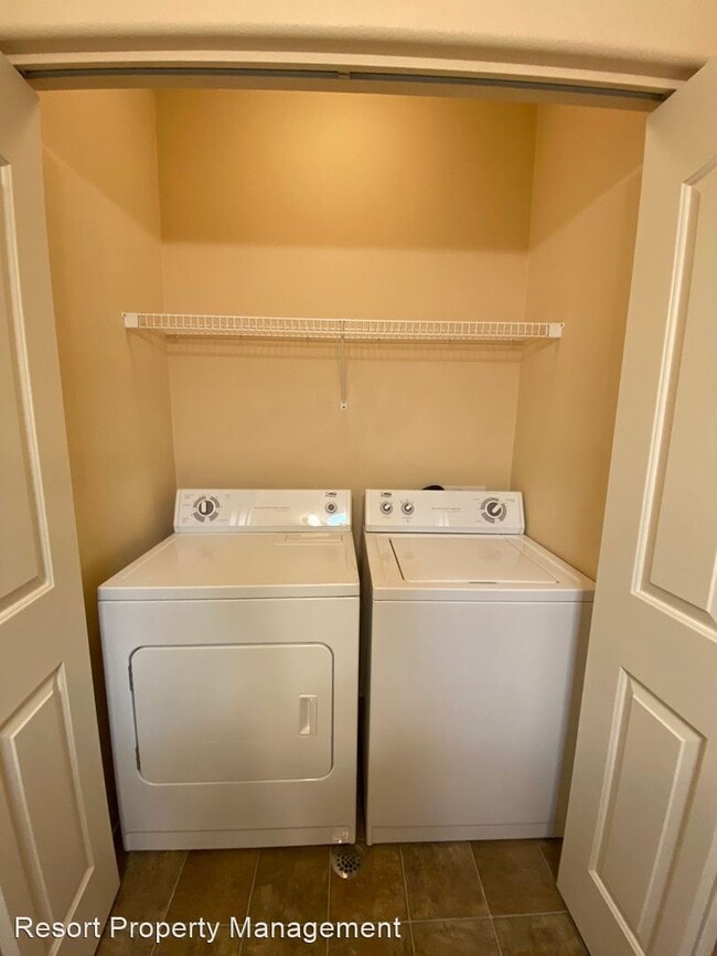 Building Photo - 2 br, 2 bath House - 6850 N Spurwing Loop 200