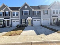 Building Photo - 710 Cresslyn Ct